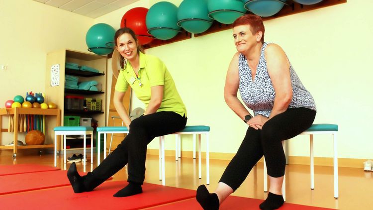 Nach dem Gelenkersatz zurück in Bewegung: Warum die Rehabilitation jetzt entscheidend ist